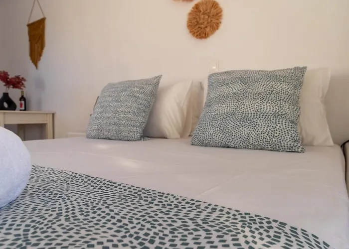 Sunny Naxos Apartment *