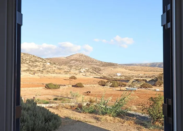 Sunny Naxos Apartment